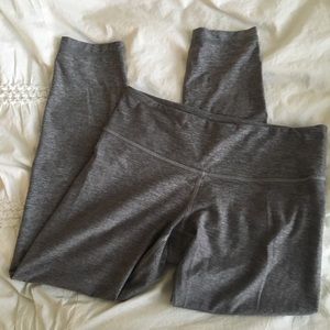 Light Grey Lululemon Wunder Under size 6